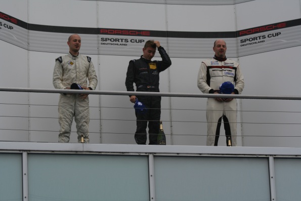 Siegerehrung nach Rennen 1